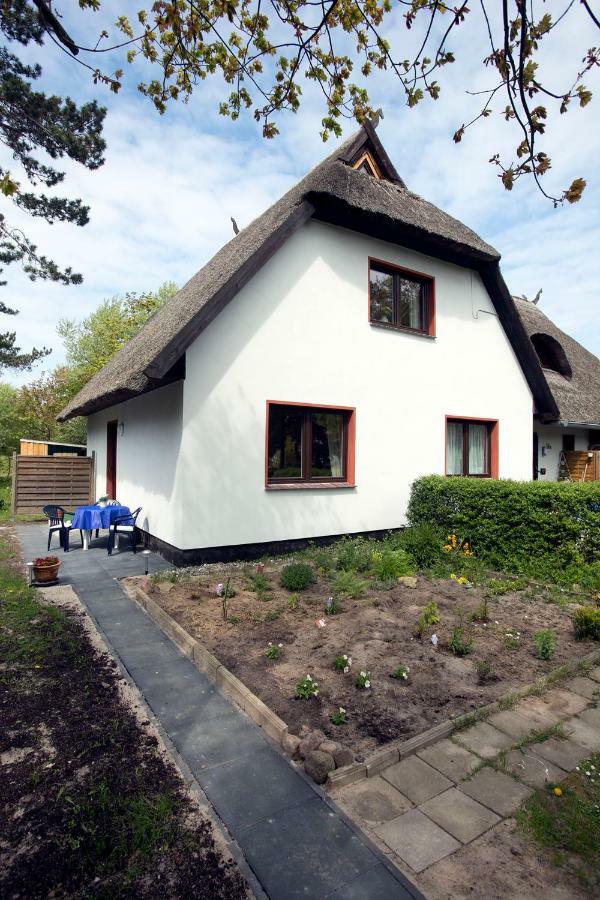 Ferienwohnung Meerzeit Ahrenshoop Exterior foto